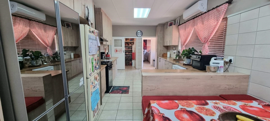 5 Bedroom Property for Sale in Bayswater Free State